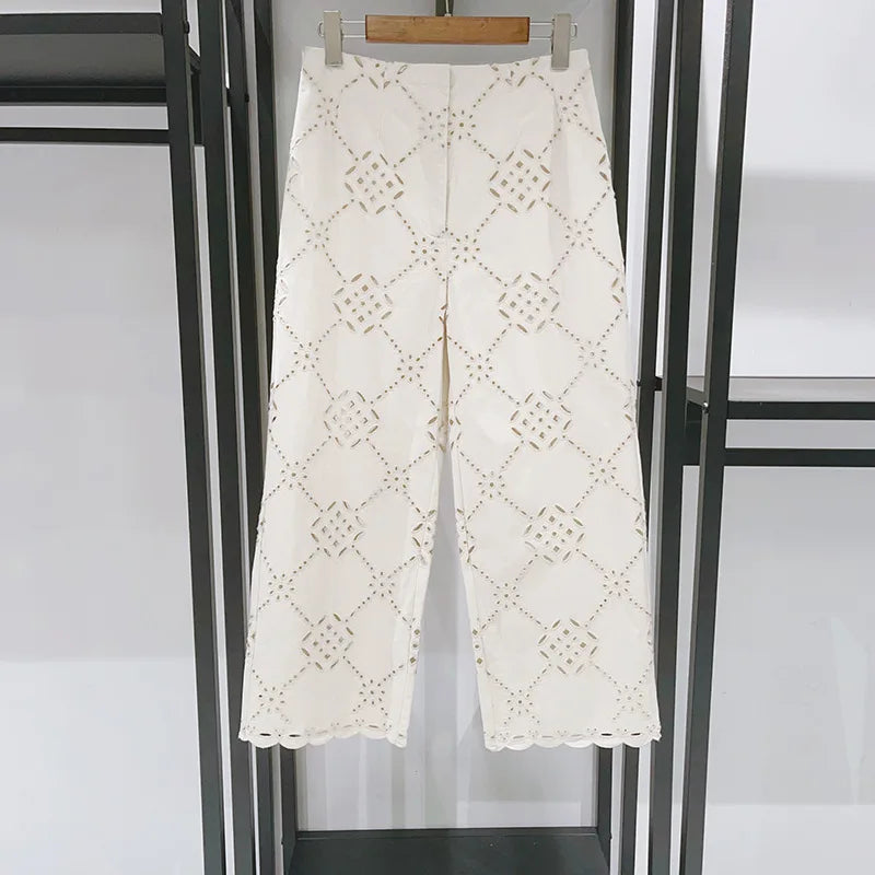 Traje elegante de dos piezas
