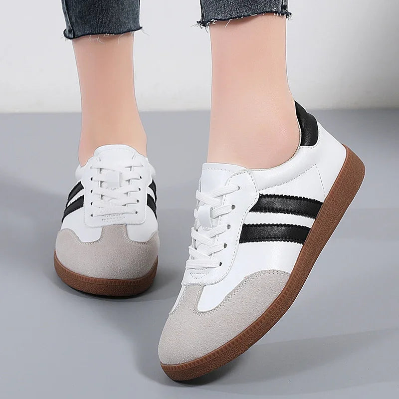 Zapatillas con suela plana para mujer