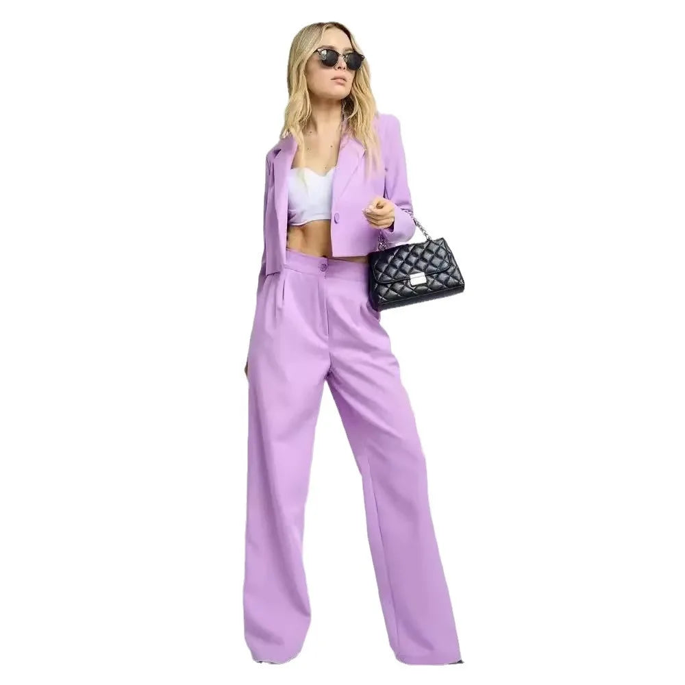 Traje casual elegante con blazer y pantalón