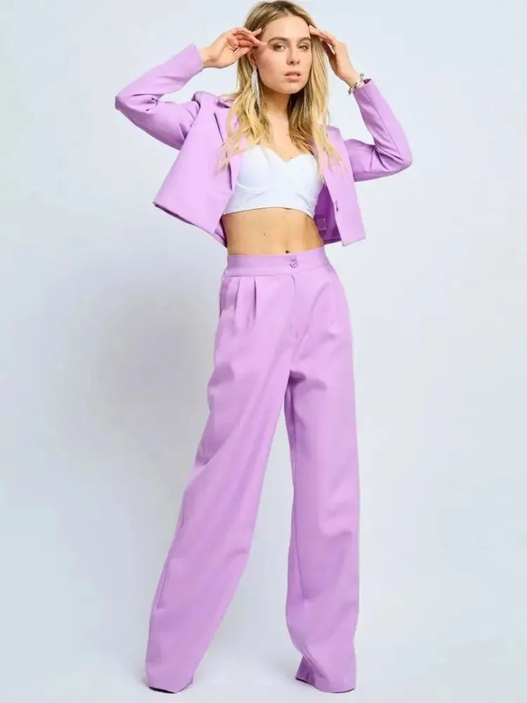 Traje casual elegante con blazer y pantalón