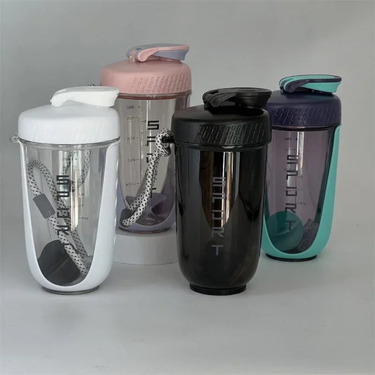 Shaker de 600ML con bola batidora de plástico
